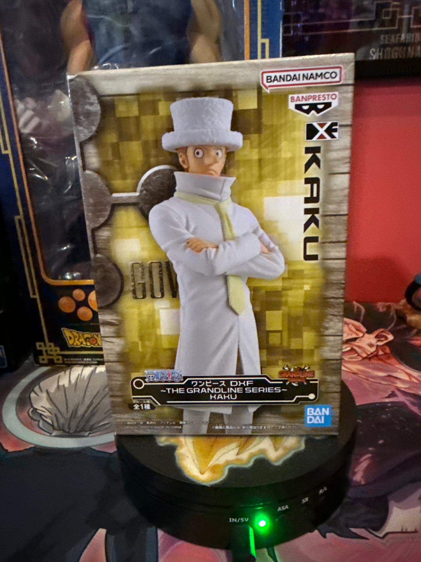 Nikke and kaku figure