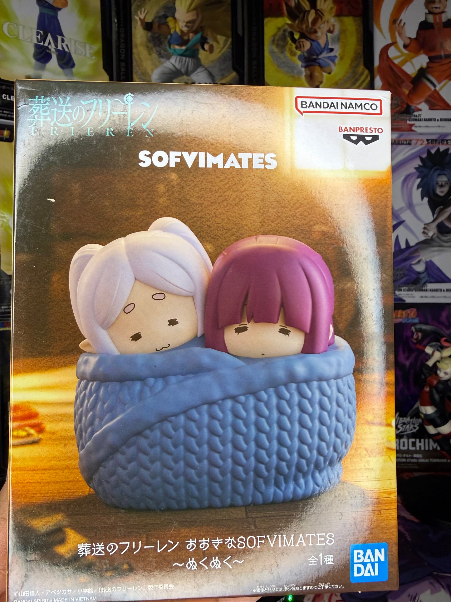 Frieren set. Sakura and sofvimates frieren figure