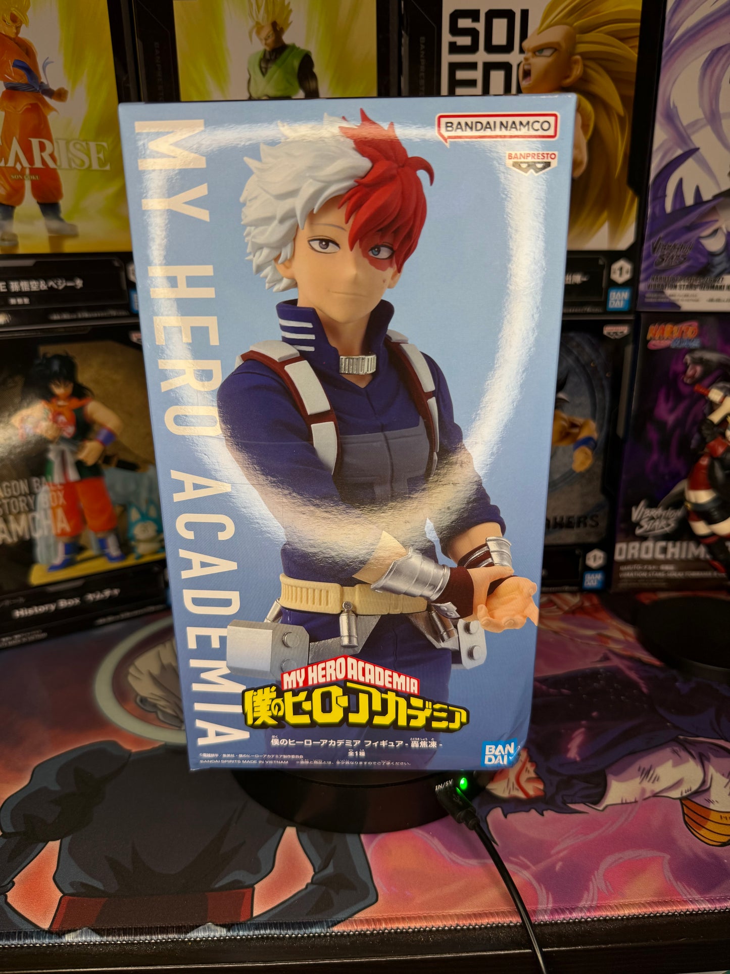 Bakugo. Todoroki and medecine seller figure