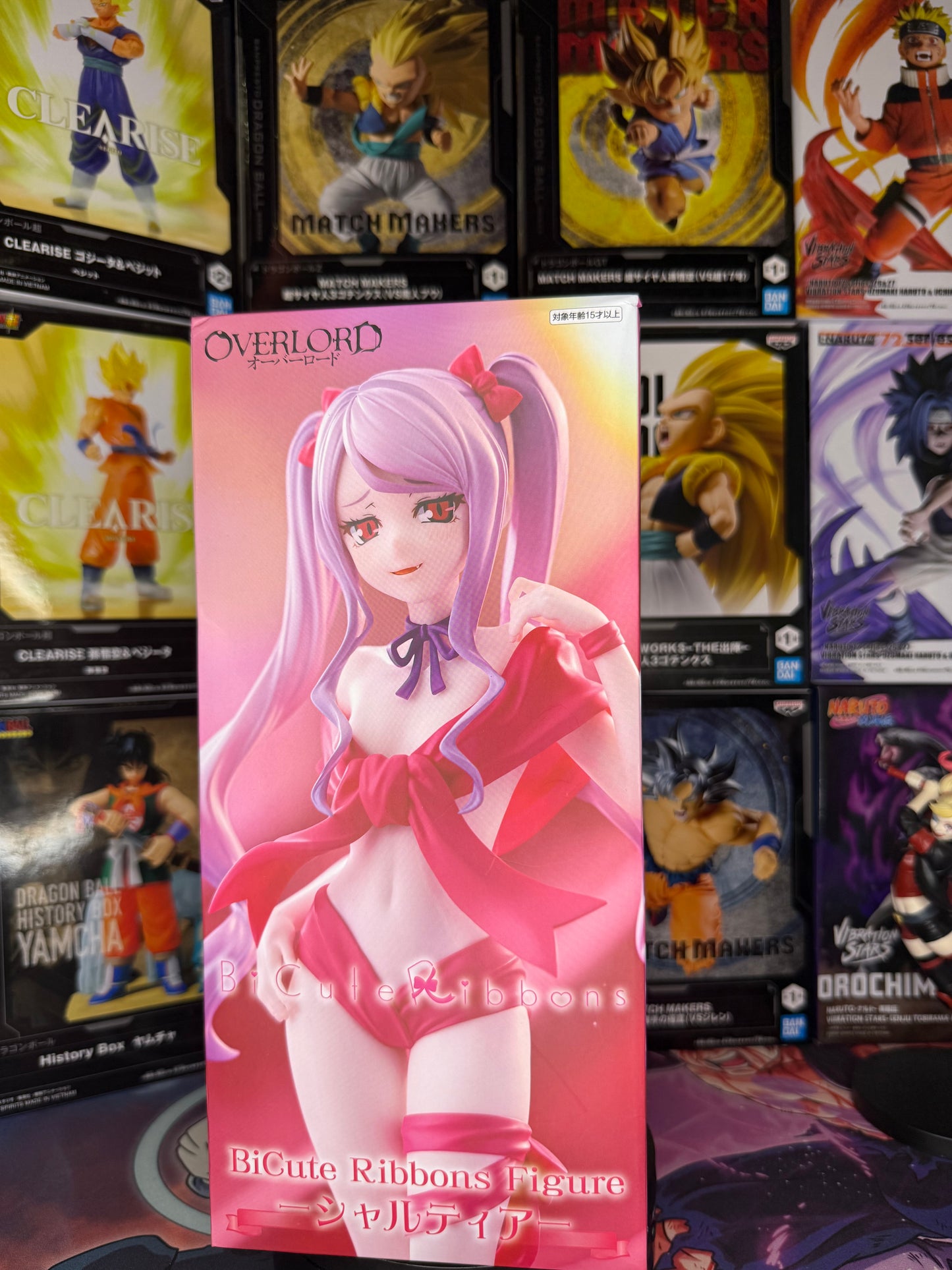 Albedo and shalltear figure